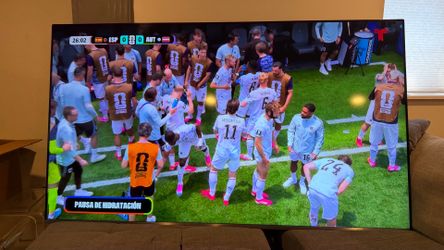 Samsung 82” TV (used) with Soundbar