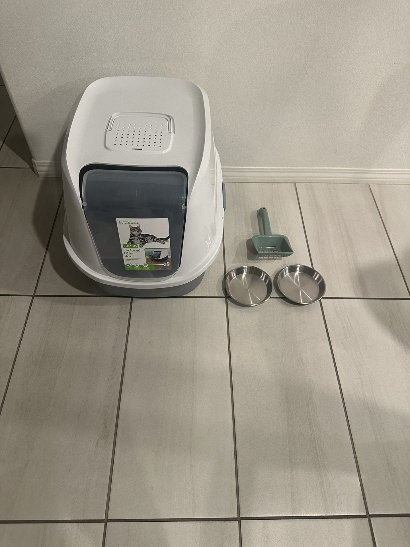 Jumbo Enclosed Litter Box For Cats