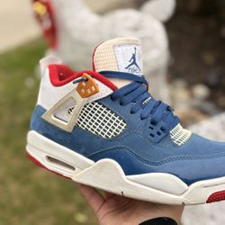 Messy Jordan 4 Size 7