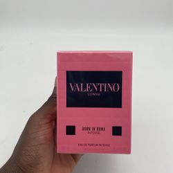 Valentino Donna, Born In Roma perfume fragrance