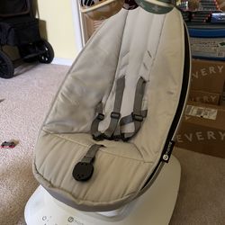 4Moms Mamaroo