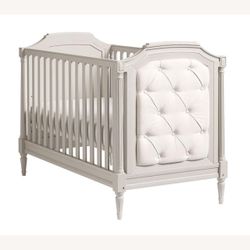 Pottery  Barn Blythe Convertible Crib,  Mattress and Toddler kit like new!!!!