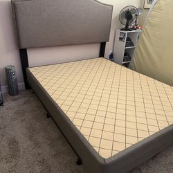 Queen bed frame + Box spring