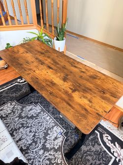 Adjustable Standing Desk