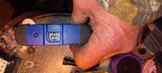  USB-Link™ 2

2950 Waterview Drive Rochester Hills, MI 48309

https://offerup.com/redirect/?o=V1dXLk5FWElPLkNPTQ==



MODEL

124032

©2014 IDGC Holdin