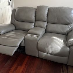 Leather Reclining Sofa with Cup Holders – Excellent Condition
