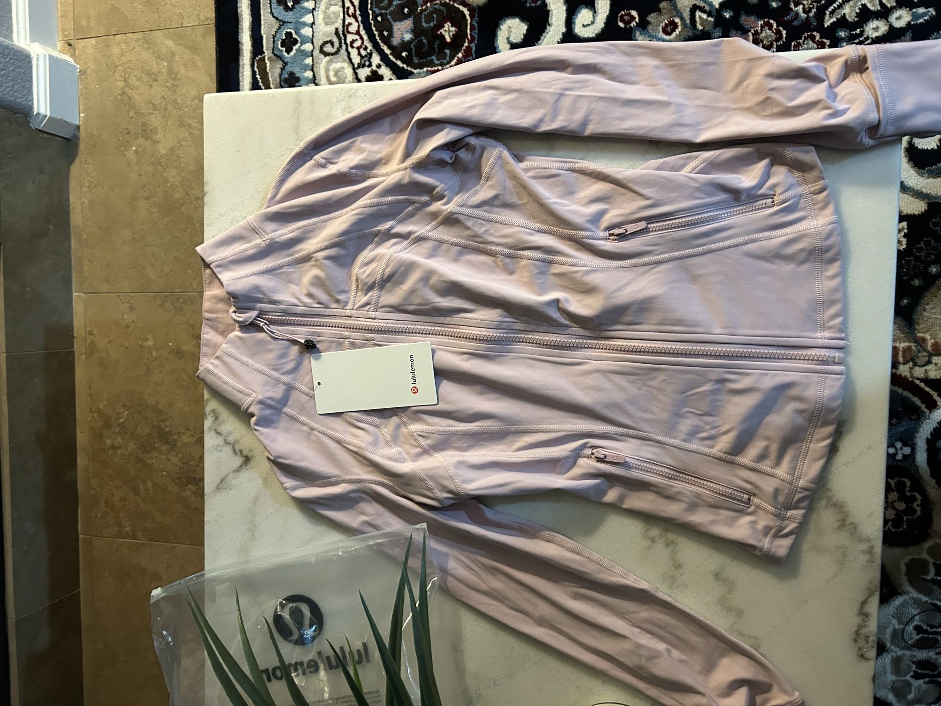 Lululemon Women Jacket Size 4 Pink