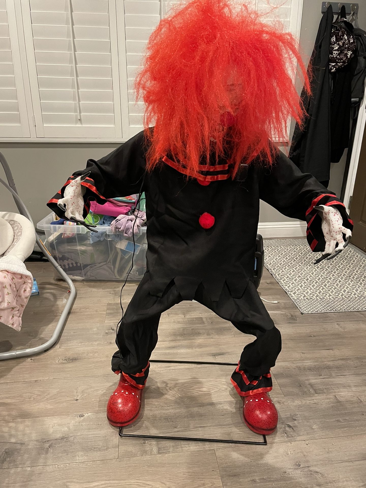Sprit Halloween 4 Ft Young Crouchy Animatronic for Sale in Whittier, CA