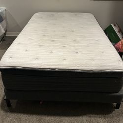 Full Size Bed, Beautyrest Silver Mattress 