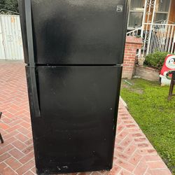 Refrigerator For Sale