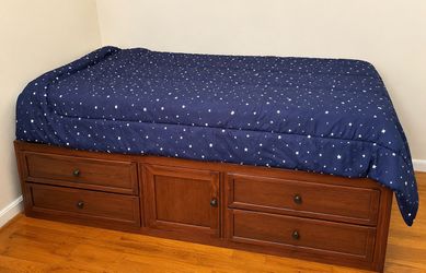 Captain’s bed with storage