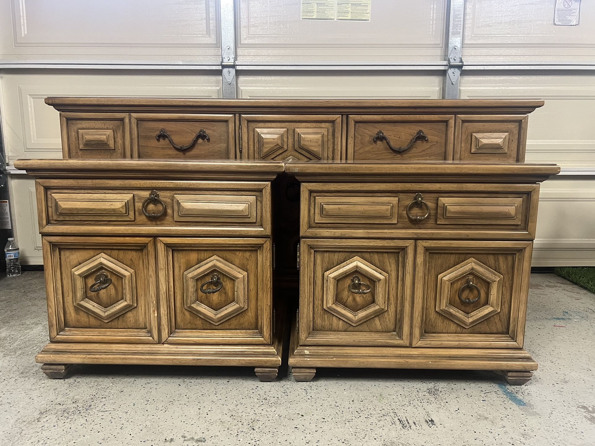 Dresser And Night Stands/Bedroom Set