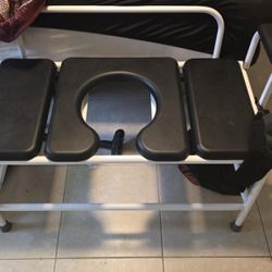 BARI COMMODE 800 DROP ARM NEVER USED DISABLED