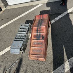 Set Of Car Ramps And Dual Hitch Set up 
