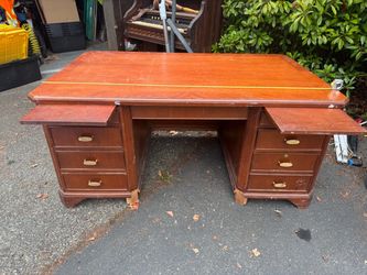 Free large desk