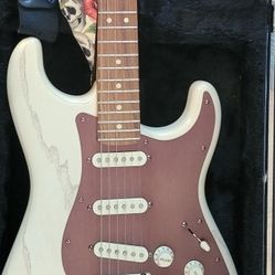 American Made Fender Strat - Excellent Condition 