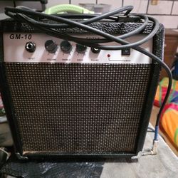 Small Guitar Amp For Beginners 