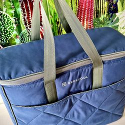 🧊 XL Insulated Cooler Tote – KeepCool (Costco)
