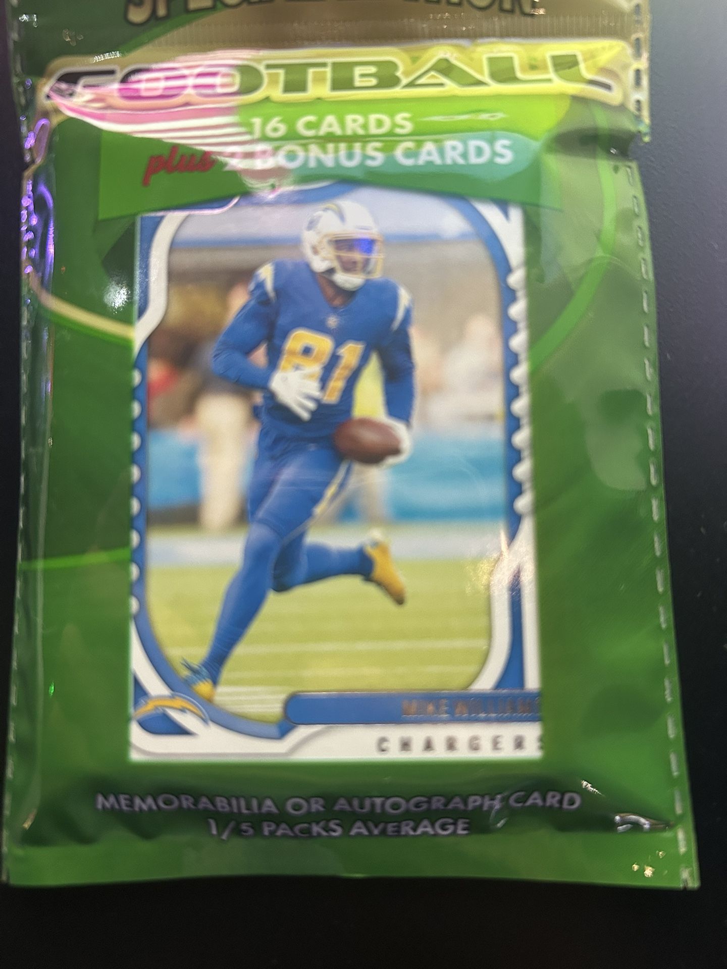 Special Edition, Football Card Pack 18 Cards!