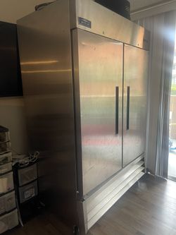 Commercial Refrigerator