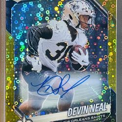 #330 Devin Neal 2025 Panini Mosaic - Mosaic No Huddle Gold #/10