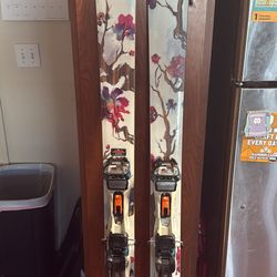 Vokl Skis