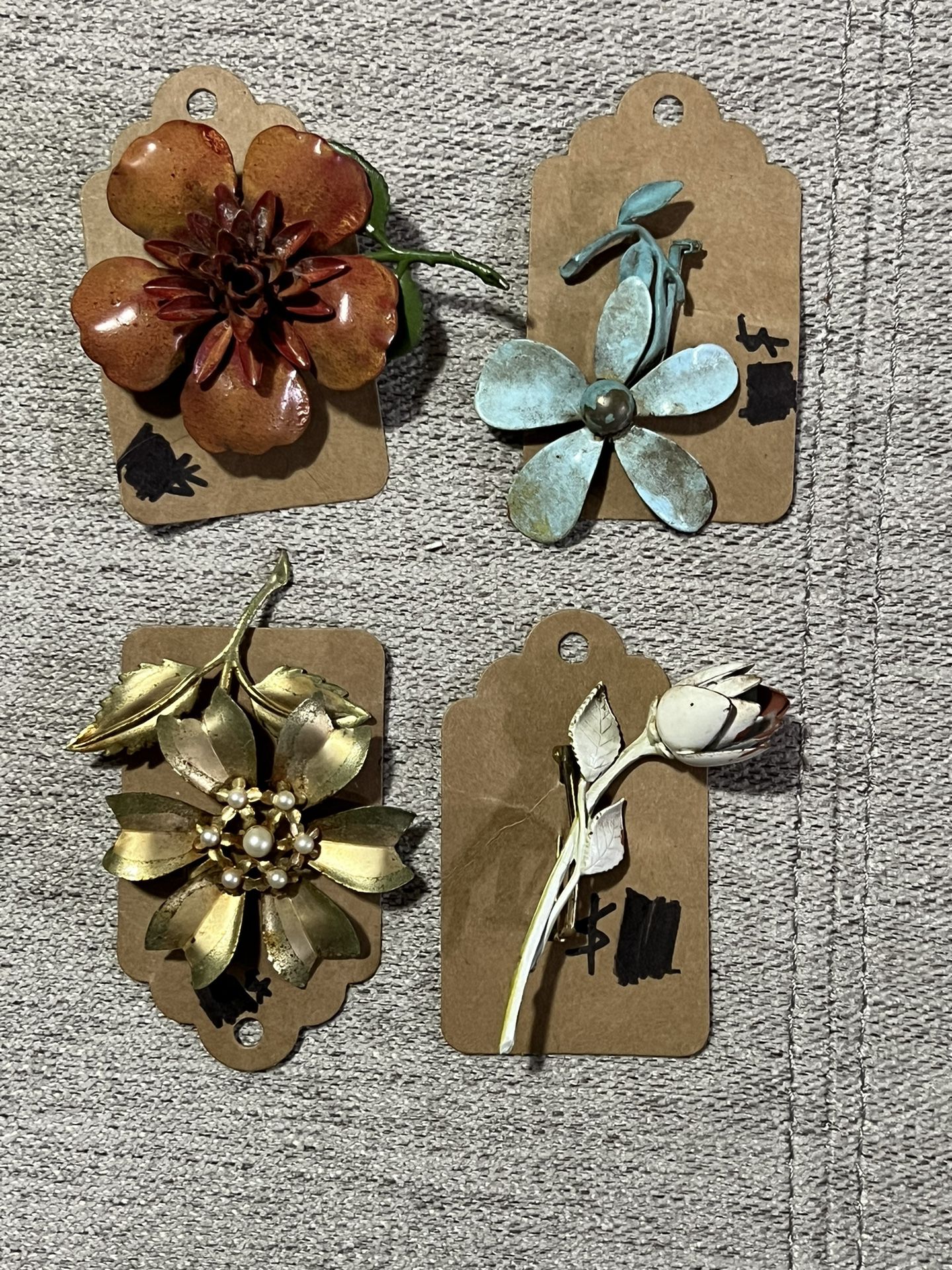 4 Vintage Pin Brooch Floral Flower