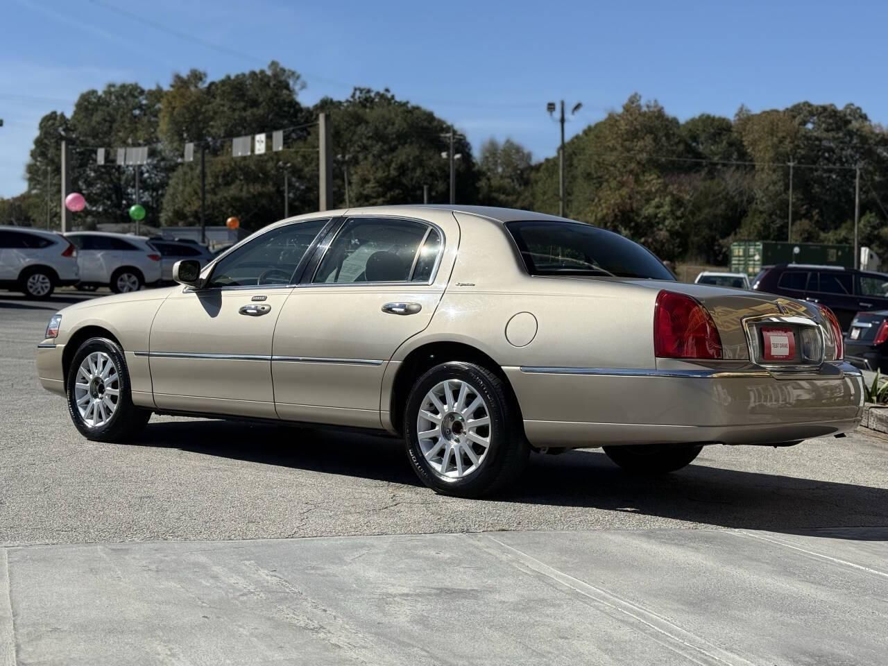 2007 Lincoln Town Car