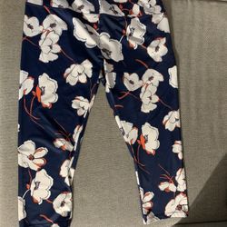 Liz Clairborne Capri size L