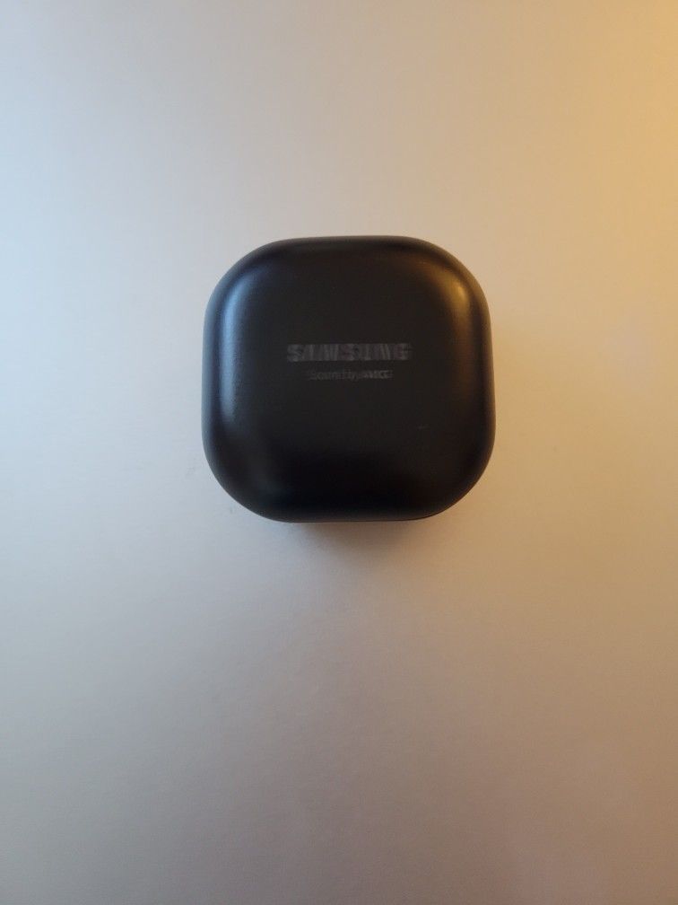 Earbuds- Samsung Galaxy and Status Audio Between Pro 