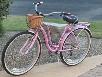 Pink Schwinn Lulu 26” Cruiser Bike