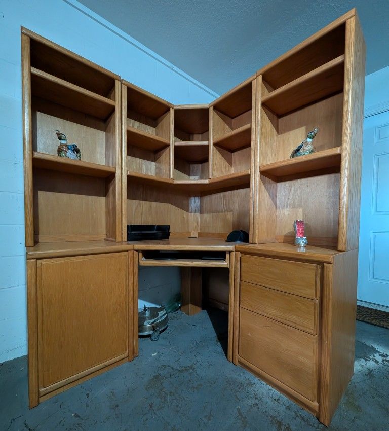 Beautiful Custom Made Lshaped Corner Desk