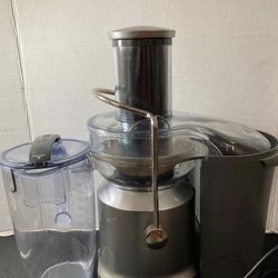BREVILLE FOUNTAN COULD JUICE 