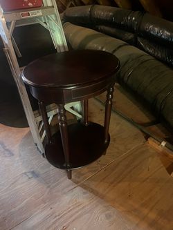 Classic End Table
