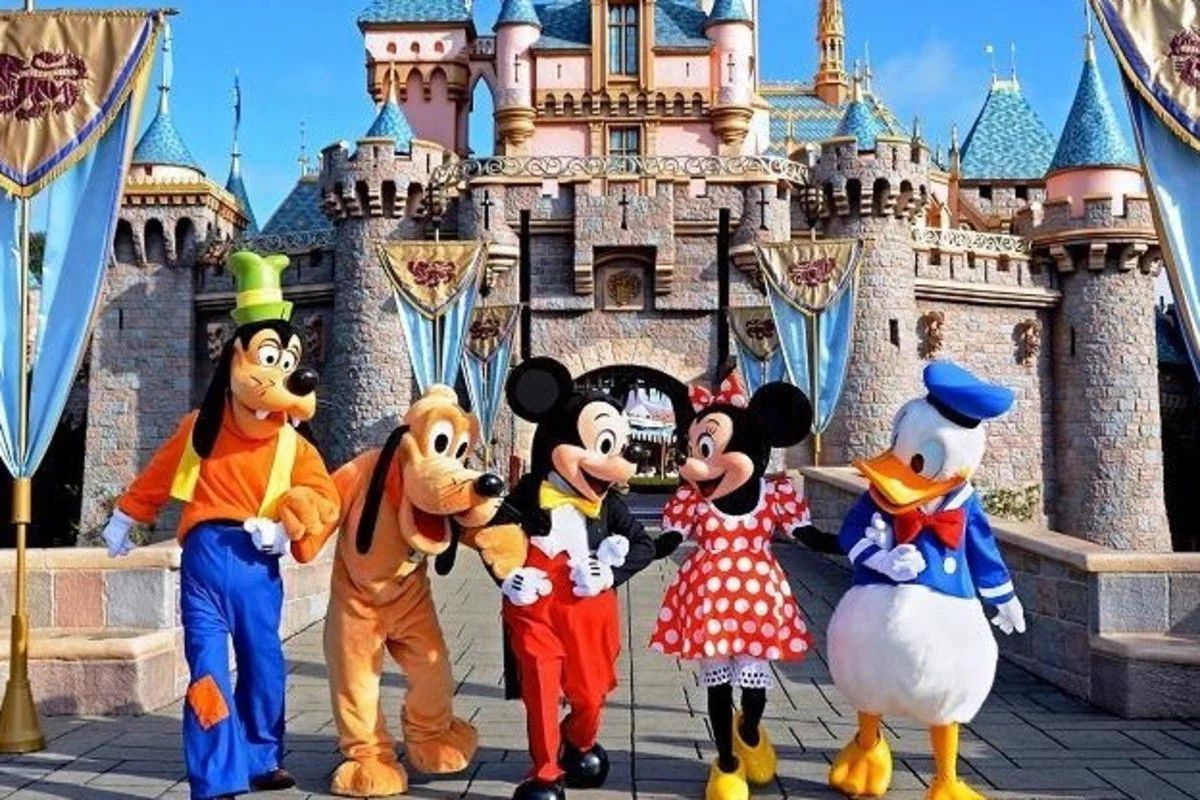 4 Disneyland tickets