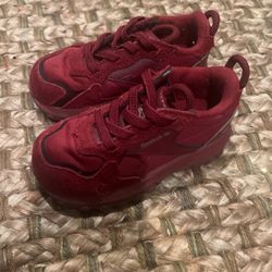 Toddler Cardi B Reeboks Size 6