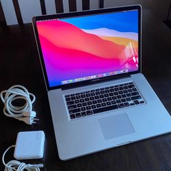 17 Inch Apple MacBook Pro Laptop Computer Nice LOOK