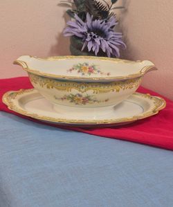Vintage Noritake Lucine Gravy Boat with Attached Underplate Gold Trim