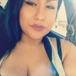 Beware Of This Lady Selling Broken Game Systems And stuff ! 