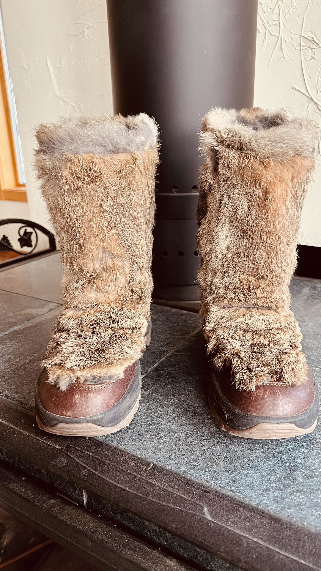 Women’s Liknu Ulu Boots Size 8