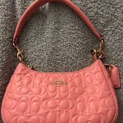 pink coach purse