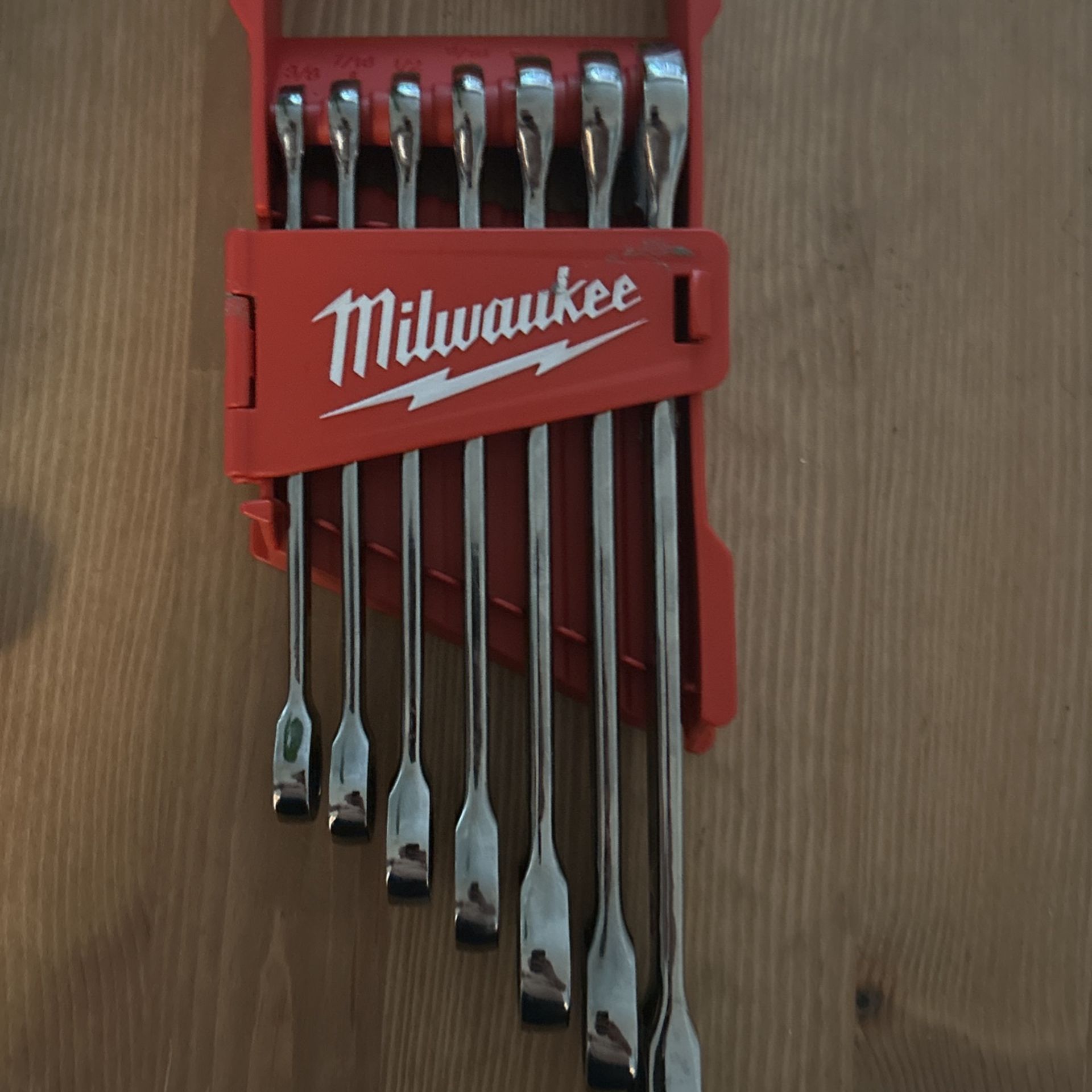 Milwaukee SAE Ratcheting Wrench Set