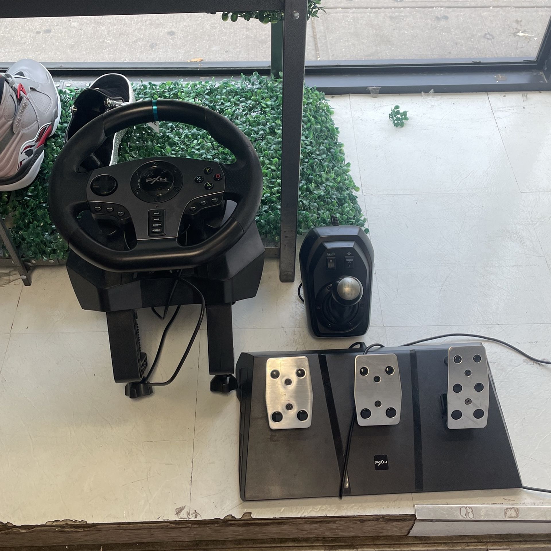 V9 Gaming Racing Wheel
