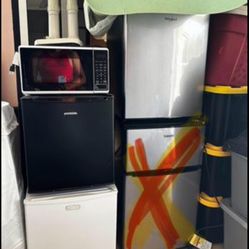 Mini Fridges 