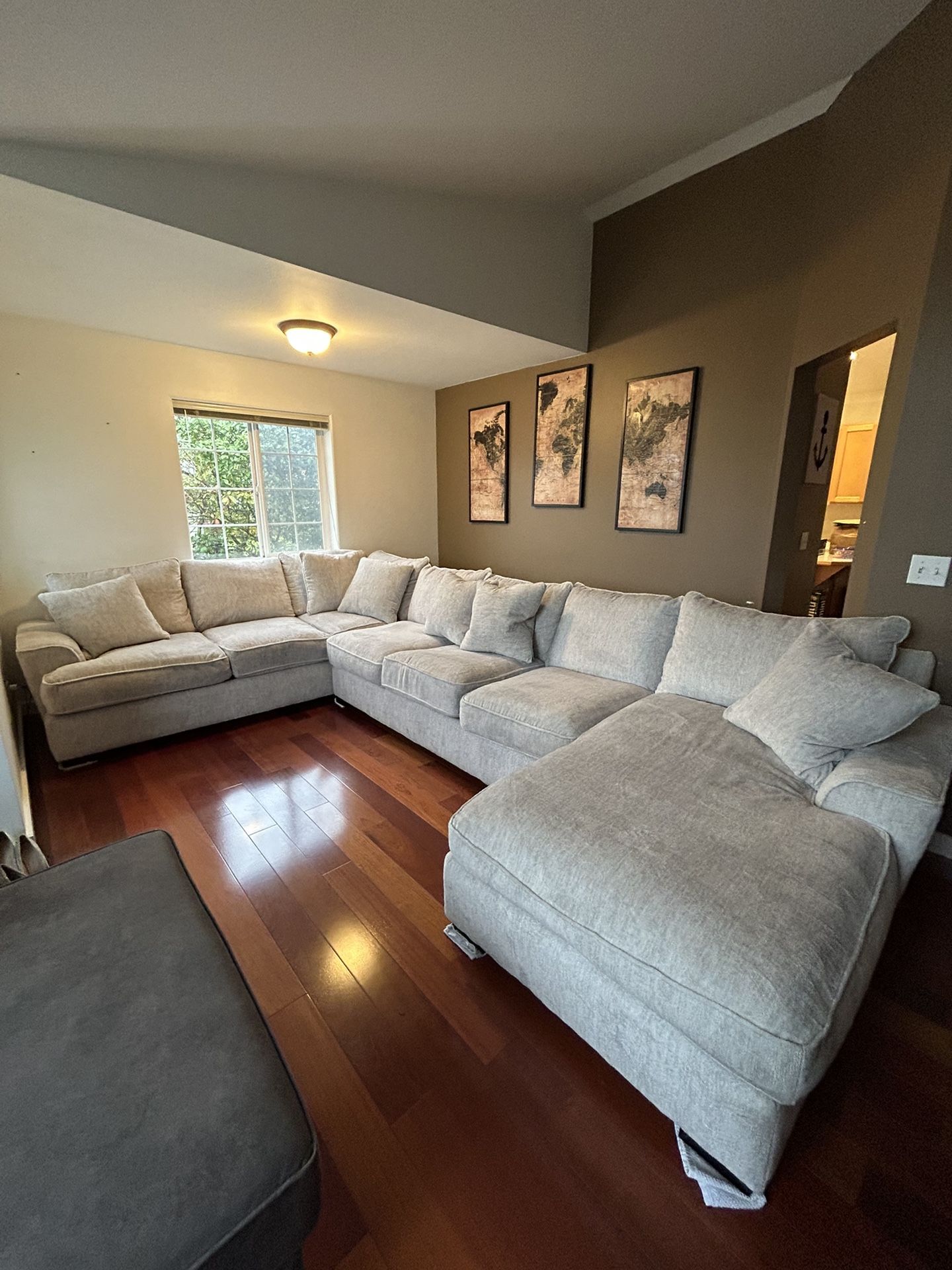 Giant 3-Piece Sectional
