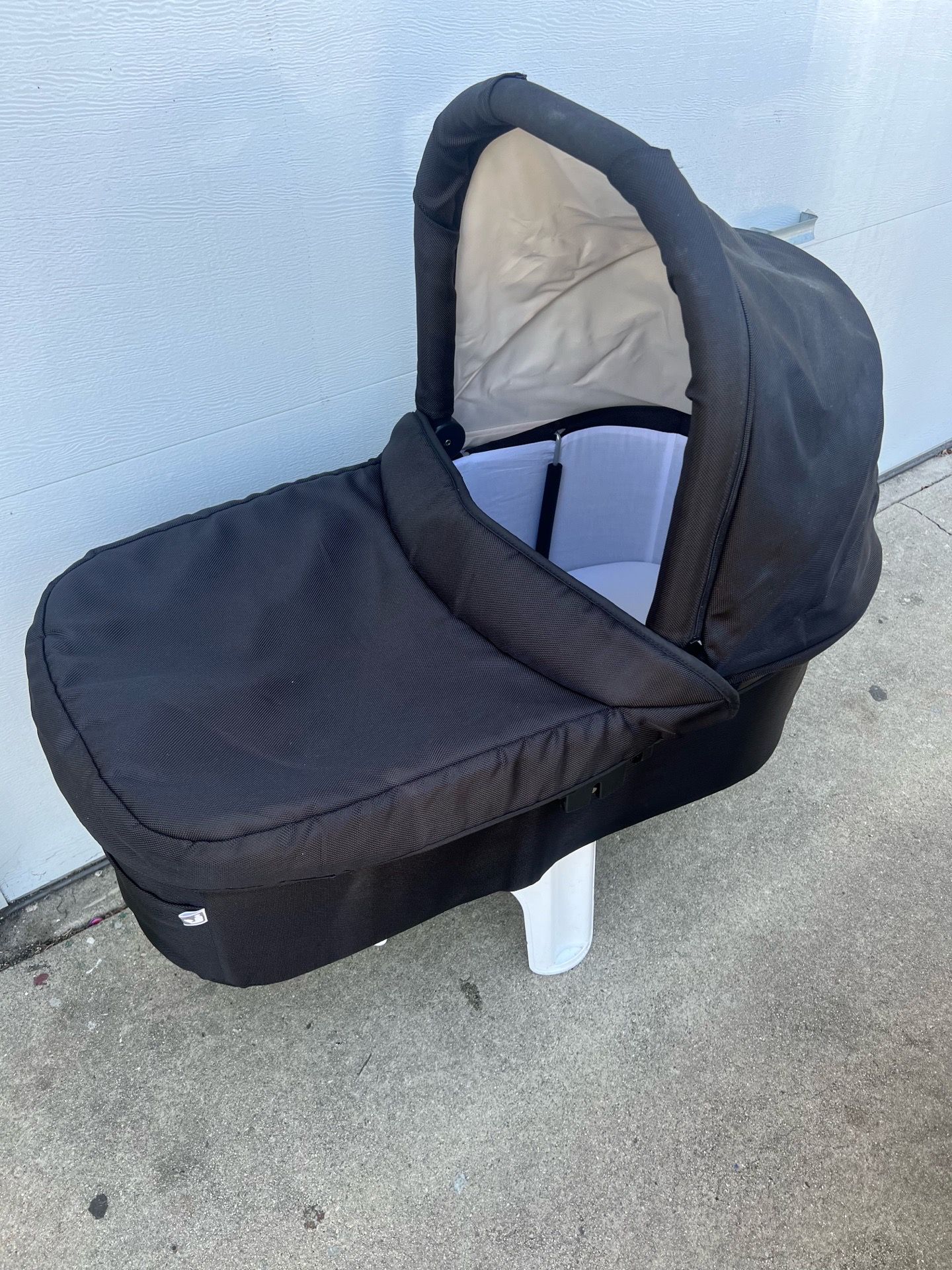 stokke tripp trapp kopen Stokke® Trapp® High Chair² and Newborn Attachment V2 Bundle full-price-eligible-discount Baitcaster Birds Nest The Tripp Trapp chair Colour Name:Red