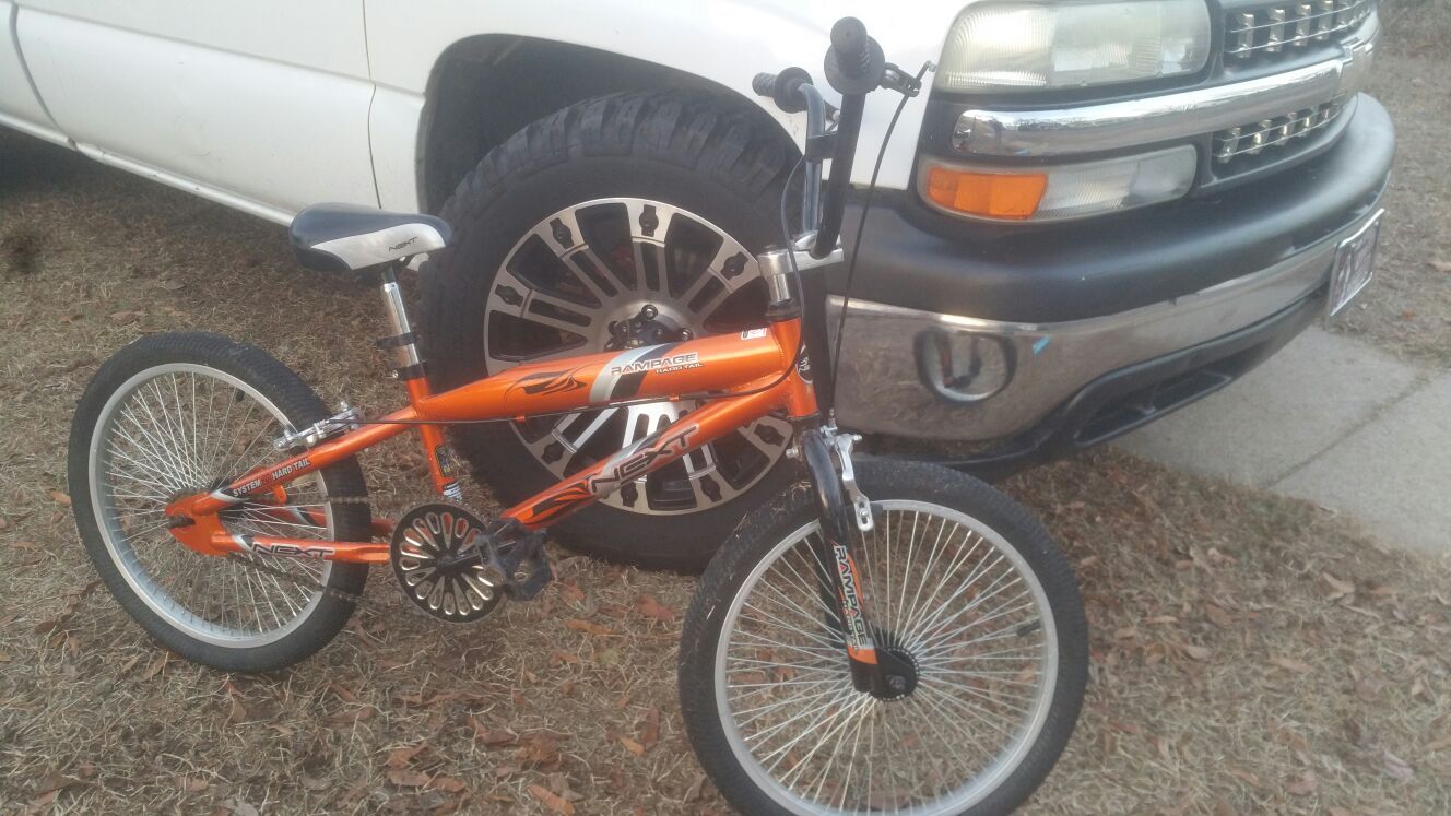Next rampage hardtail outlet bmx bike price