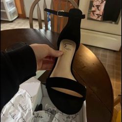 Lulu’s Size 7 Black 2.5” Heels, Brand New In Box