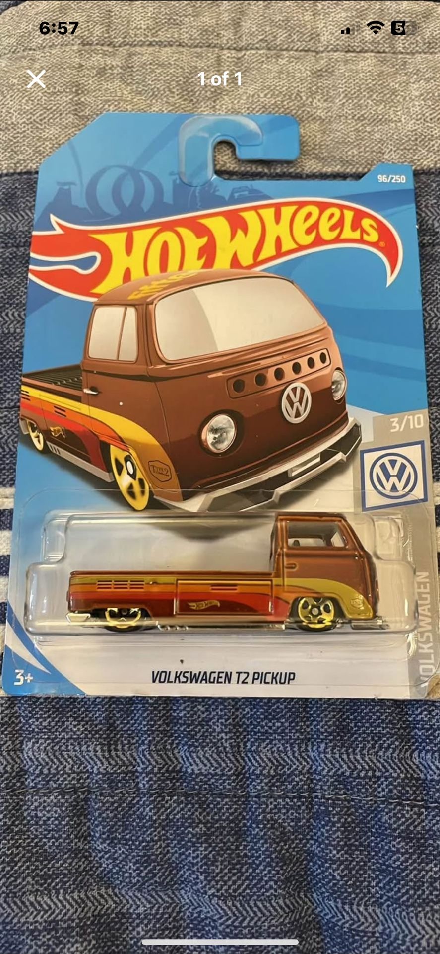 HOT WHEELS