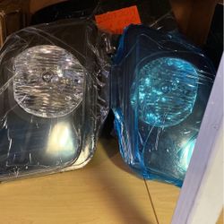 2005-2009 Ford Mustang  Headlights 